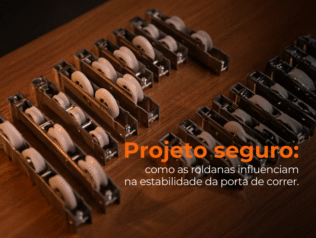 Projeto seguro: como as roldanas influenciam na estabilidade da porta de correr. Projeto seguro: como as roldanas influenciam na estabilidade da porta de correr.